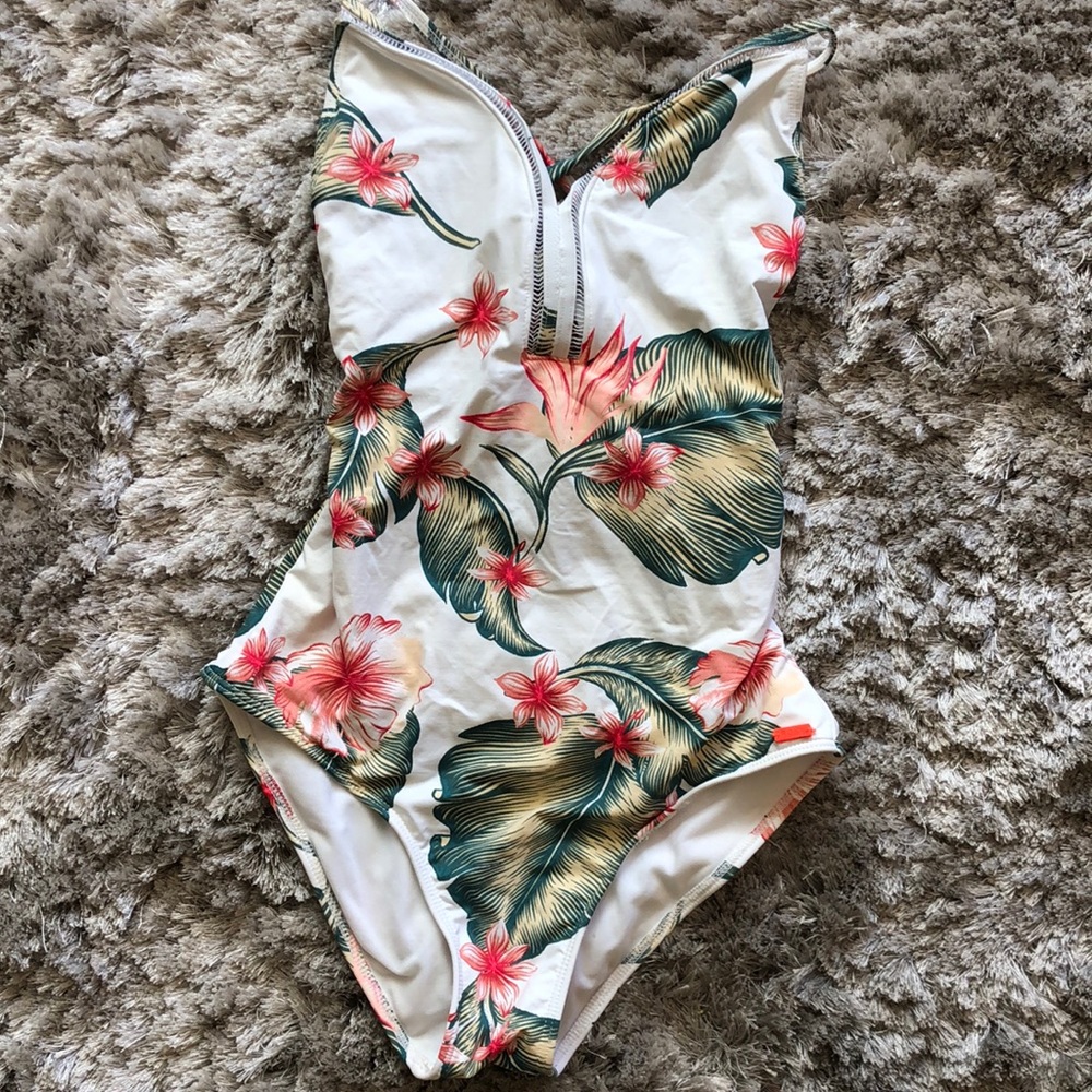 ROXY One Piece Tropical Print Swimsuit